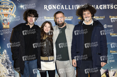 Premiere 20. Original Roncalli Weihnachtscircus in Berlin