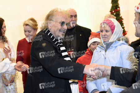 30. Weihnachtsfeier für Obdachlose und Bedürftige 2024 in Berlin