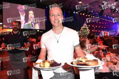 30. Weihnachtsfeier für Obdachlose und Bedürftige 2024 in Berlin