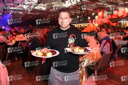 30. Weihnachtsfeier für Obdachlose und Bedürftige 2024 in Berlin