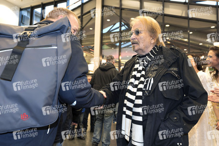 30. Weihnachtsfeier für Obdachlose und Bedürftige 2024 in Berlin