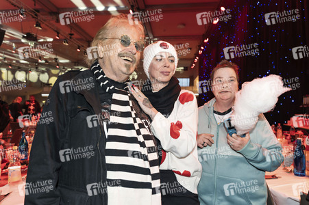 30. Weihnachtsfeier für Obdachlose und Bedürftige 2024 in Berlin