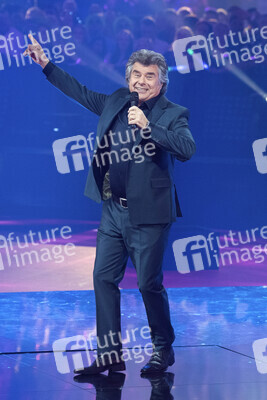 TV-Show 'Silvester-Schlagerbooom 2025 live - Die Wunderlichtershow!' in München