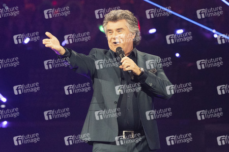 TV-Show 'Silvester-Schlagerbooom 2025 live - Die Wunderlichtershow!' in München