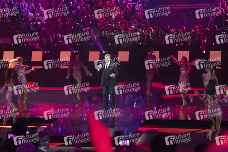 TV-Show 'Silvester-Schlagerbooom 2025 live - Die Wunderlichtershow!' in München