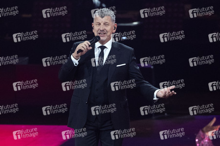 TV-Show 'Silvester-Schlagerbooom 2025 live - Die Wunderlichtershow!' in München