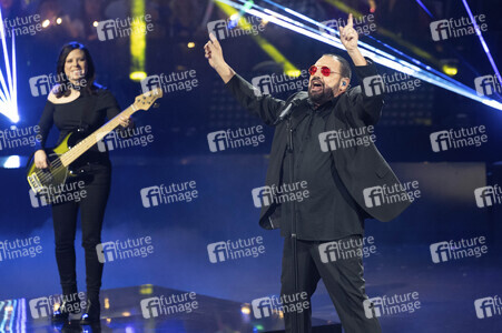 TV-Show 'Silvester-Schlagerbooom 2025 live - Die Wunderlichtershow!' in München