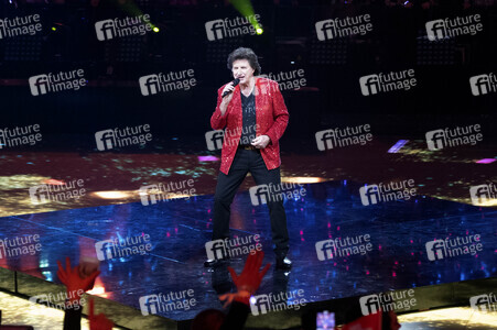 TV-Show 'Silvester-Schlagerbooom 2025 live - Die Wunderlichtershow!' in München