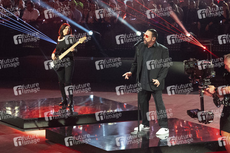 TV-Show 'Silvester-Schlagerbooom 2025 live - Die Wunderlichtershow!' in München