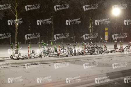 Schnee und Eisglätte in Berlin