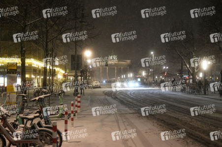 Schnee und Eisglätte in Berlin
