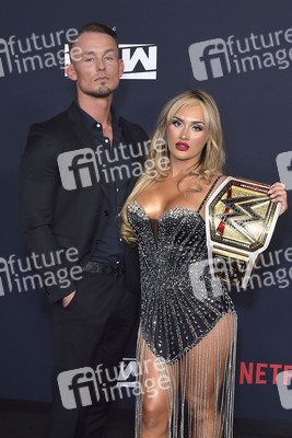 Premiere 'WWE Monday Night RAW' in Inglewood