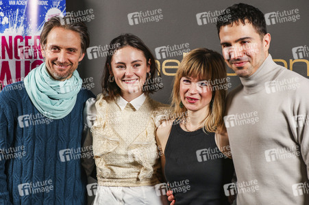 Filmpremiere 'Fünf Finger sind ne Faust' in Berlin