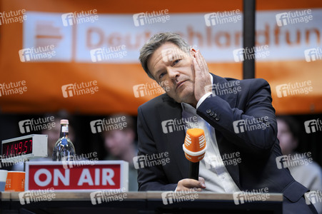 Live-Radioshow 'Studio 9 - Live aus dem Humboldt Forum' in Berlin