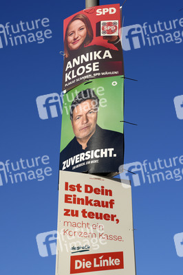 Wahlplakate zur Bundestagswahl 2025 in Berlin