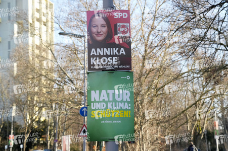 Wahlplakate zur Bundestagswahl 2025 in Berlin