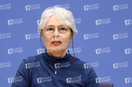 Bundespressekonferenz 15 Jahre katholischer Missbrauchsskandal in Berlin