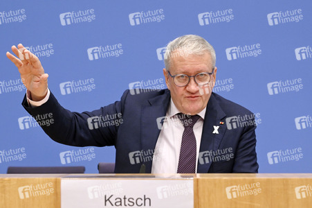 Bundespressekonferenz 15 Jahre katholischer Missbrauchsskandal in Berlin