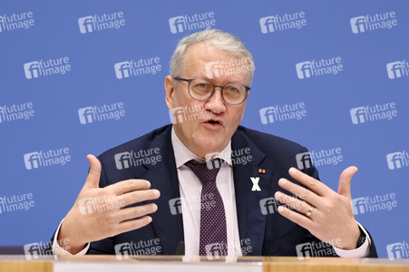 Bundespressekonferenz 15 Jahre katholischer Missbrauchsskandal in Berlin