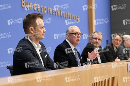 Bundespressekonferenz 'ePA-Start in Modellregionen' in Berlin