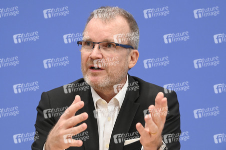 Bundespressekonferenz 'ePA-Start in Modellregionen' in Berlin