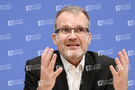 Bundespressekonferenz 'ePA-Start in Modellregionen' in Berlin