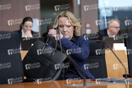 Öffentliche Zeugenvernehmung des 2. Untersuchungsausschusses 'Atomausstieg' in Berlin