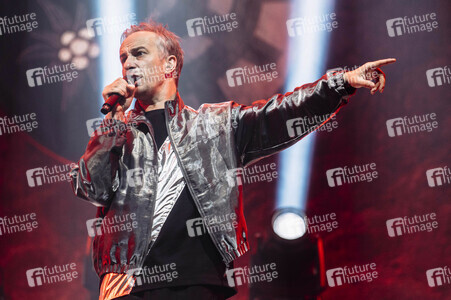 Konzert von Jan Böhmermann und dem Rundfunk-Tanzorchester Ehrenfeld in Erfurt