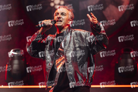 Konzert von Jan Böhmermann und dem Rundfunk-Tanzorchester Ehrenfeld in Erfurt