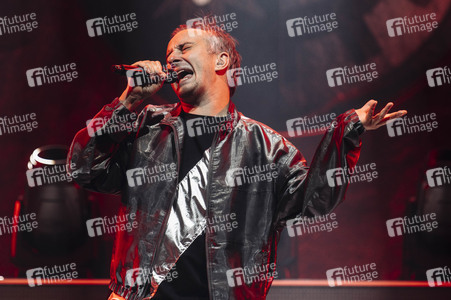 Konzert von Jan Böhmermann und dem Rundfunk-Tanzorchester Ehrenfeld in Erfurt