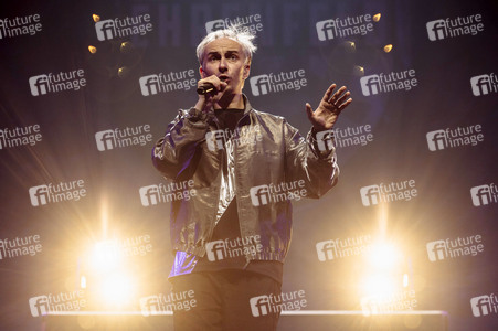 Konzert von Jan Böhmermann und dem Rundfunk-Tanzorchester Ehrenfeld in Erfurt