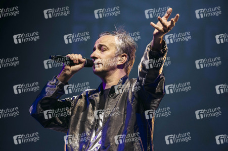 Konzert von Jan Böhmermann und dem Rundfunk-Tanzorchester Ehrenfeld in Erfurt