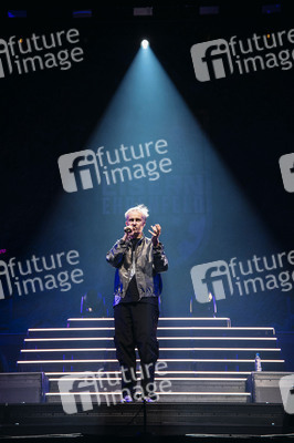 Konzert von Jan Böhmermann und dem Rundfunk-Tanzorchester Ehrenfeld in Erfurt