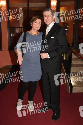 Theaterpremiere 'Hausmeister Krause - Du lebst nur zweimal' in München