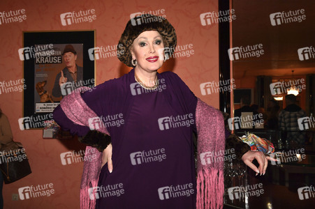 Theaterpremiere 'Hausmeister Krause - Du lebst nur zweimal' in München