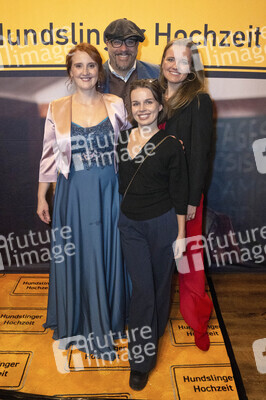 Filmpremiere 'Hundslinger Hochzeit' in München