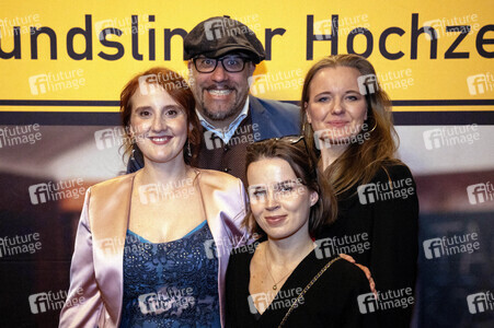 Filmpremiere 'Hundslinger Hochzeit' in München