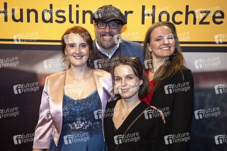 Filmpremiere 'Hundslinger Hochzeit' in München