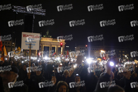 Demonstration gegen den Rechtsruck in Berlin