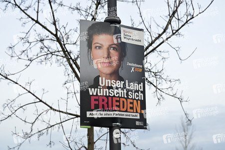 Wahlplakate zur Bundestagswahl 2025 in Radeberg