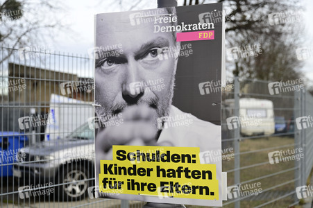 Wahlplakate zur Bundestagswahl 2025 in Radeberg