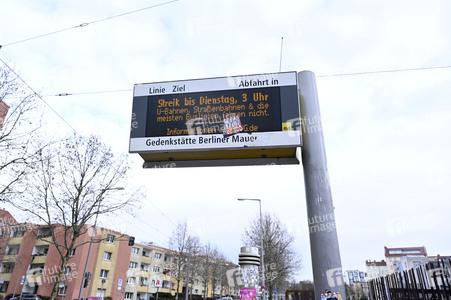 Erster Warnstreik im Berliner Nahverkehr