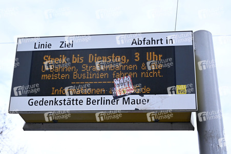 Erster Warnstreik im Berliner Nahverkehr