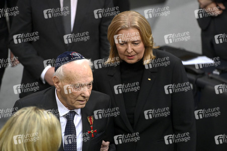Sonderveranstaltung im Bundestag anlässlich des Tages des Gedenkens an die Opfer des Nationalsozialismus in Berlin