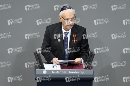 Sonderveranstaltung im Bundestag anlässlich des Tages des Gedenkens an die Opfer des Nationalsozialismus in Berlin