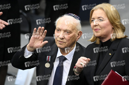 Sonderveranstaltung im Bundestag anlässlich des Tages des Gedenkens an die Opfer des Nationalsozialismus in Berlin