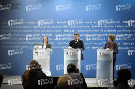 Vorstellung des Jahreswirtschaftsberichts 2025 in Berlin