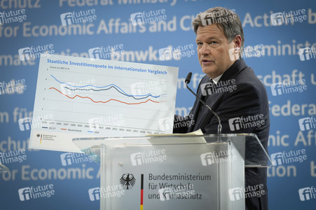 Vorstellung des Jahreswirtschaftsberichts 2025 in Berlin