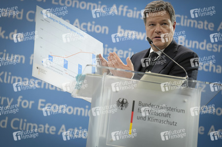 Vorstellung des Jahreswirtschaftsberichts 2025 in Berlin