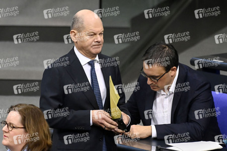 211. Sitzung des Deutschen Bundestages in Berlin